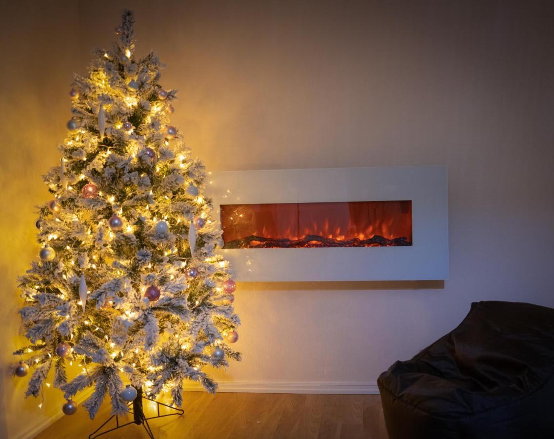 Design Apartment With Lake View, Sauna, Fireplace Rovaniemi Luaran gambar
